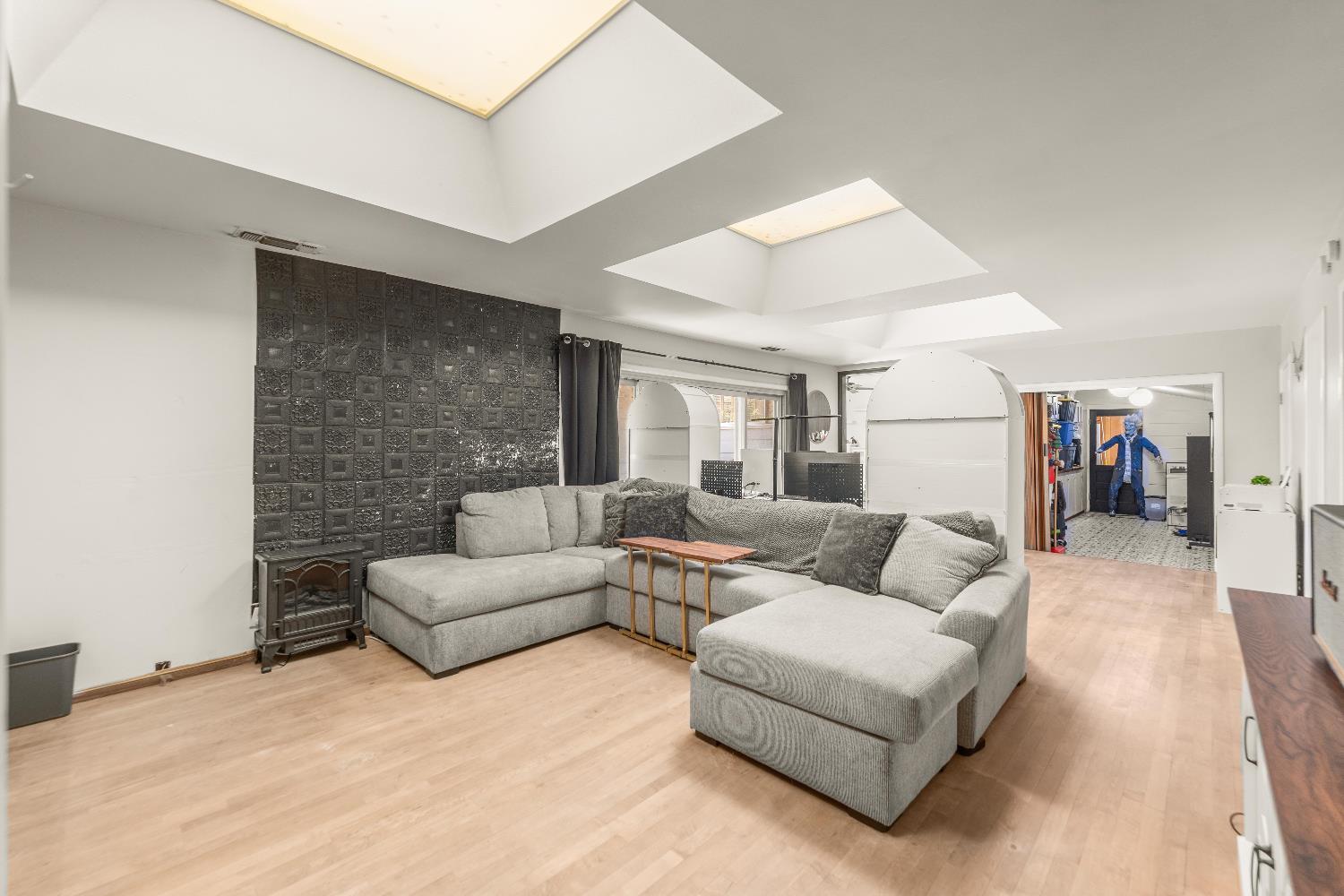 738 Webster Street Colusa, CA 95932 - Photo 40 of 56 a living room with furniture and a couch