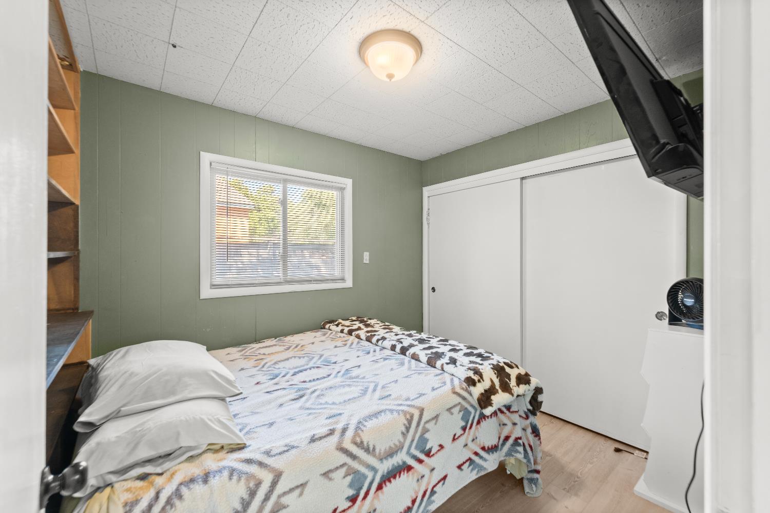 738 Webster Street Colusa, CA 95932 - Photo 43 of 56 a bedroom with a bed and a window