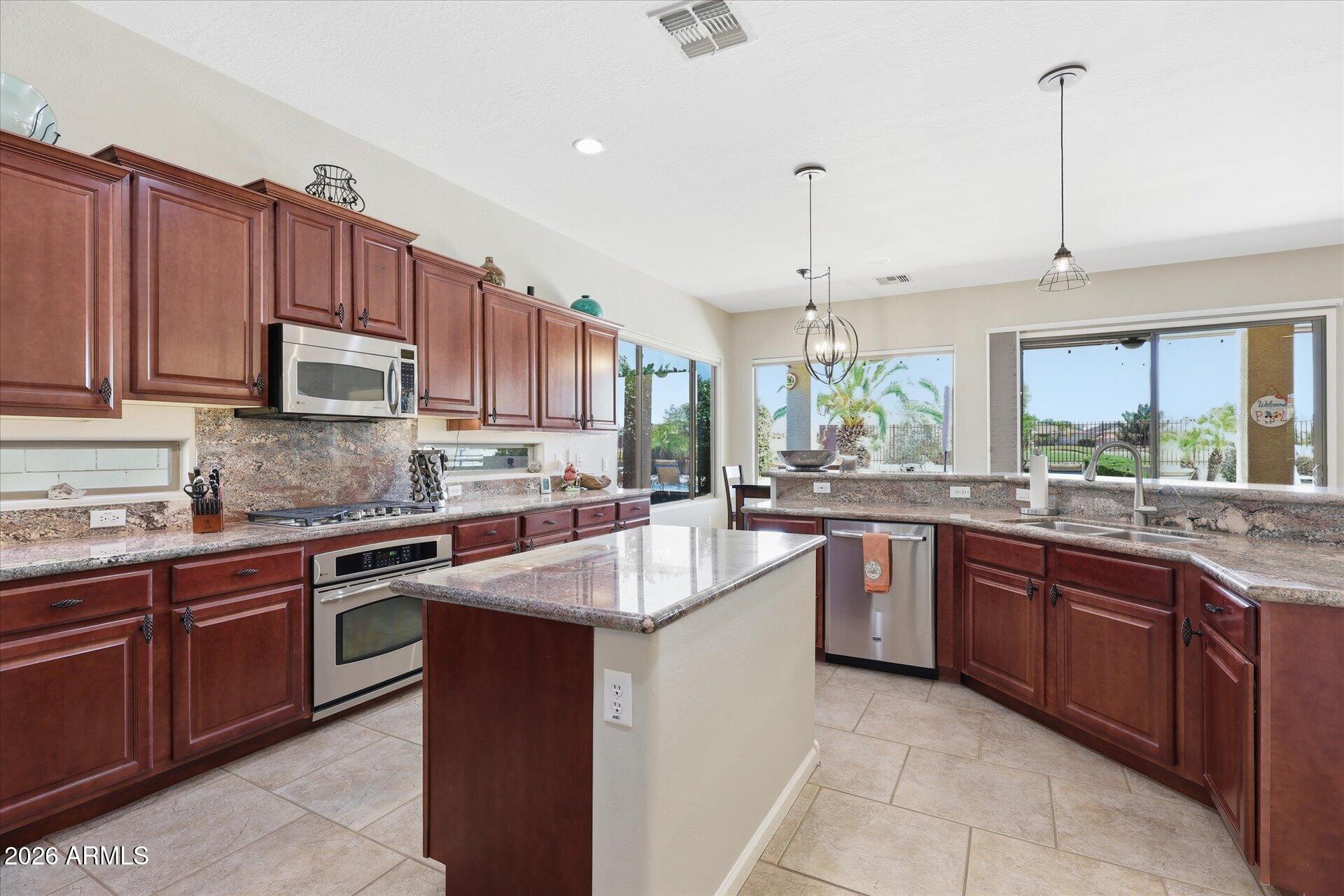 6781 Rachael Way Gilbert, AZ 85298 - Photo 16 of 50 Rachael