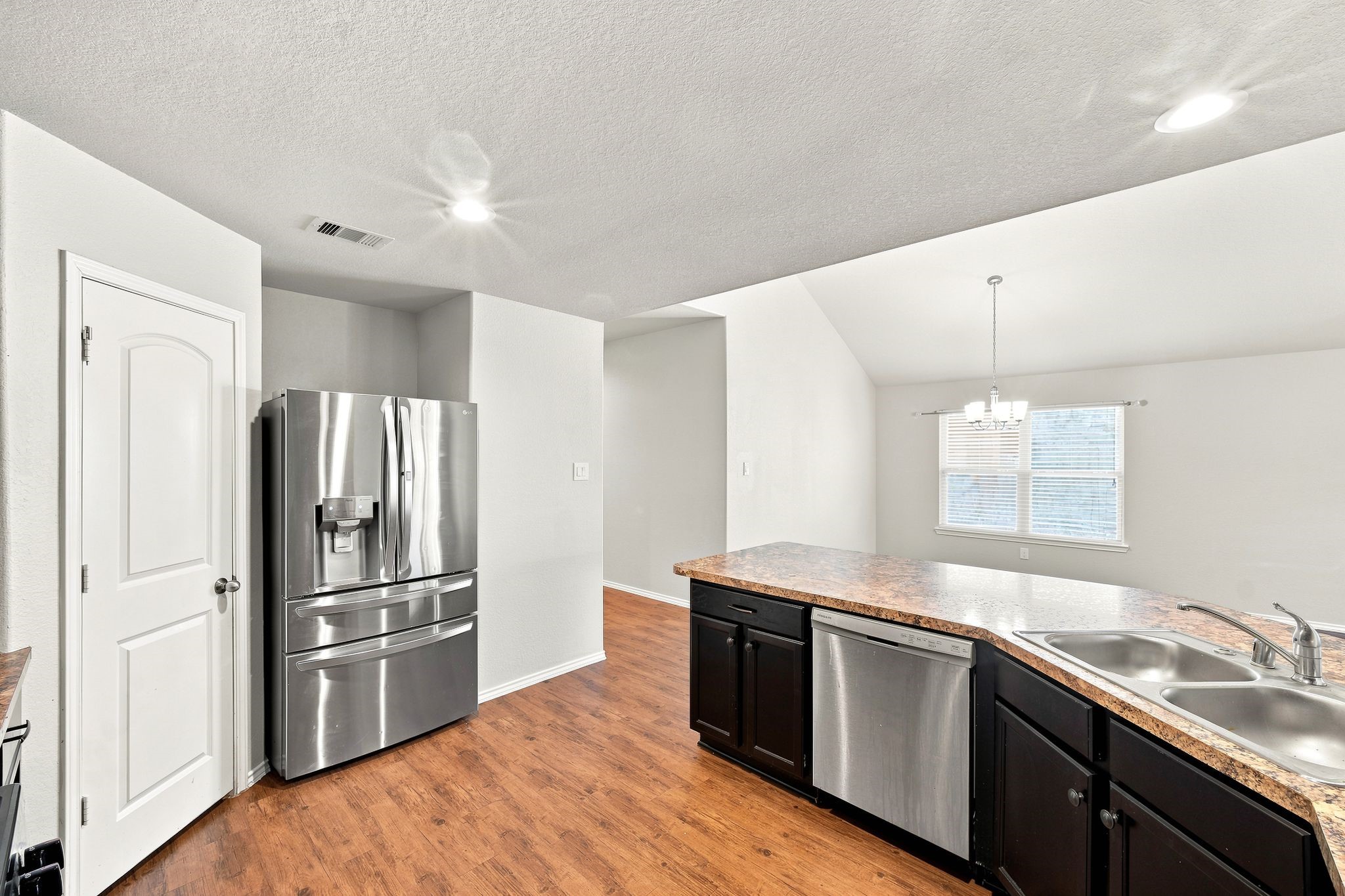 15411 Cielo Azul Lane Channelview, TX 77530 - Photo 10 of 29