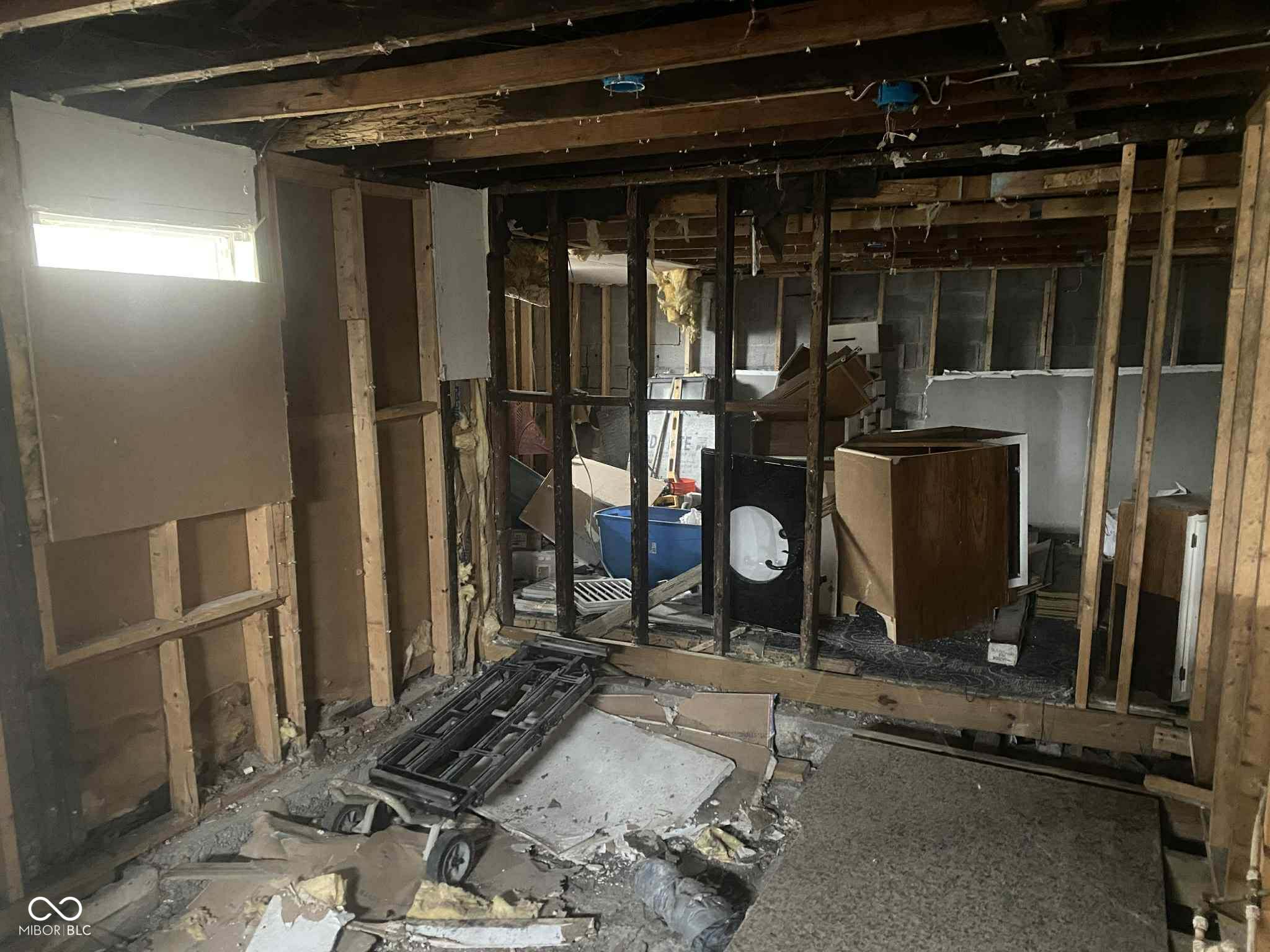 2803 North Butler Avenue Indianapolis, IN 46218 - Photo 3 of 5