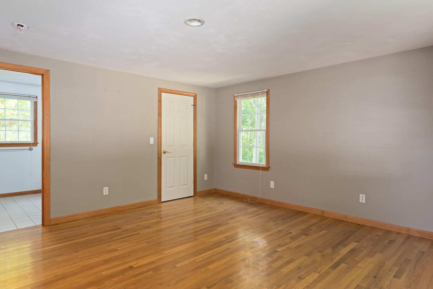 25 Gilbert Lane Harwich Port, MA 02646 - Photo 17 of 25 an empty room with windows and closet