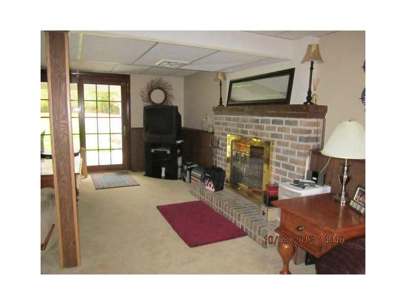 440 Donnell Road Lower Burrell, PA 15068 - Photo 14 of 16 Den/Family/Great Room.