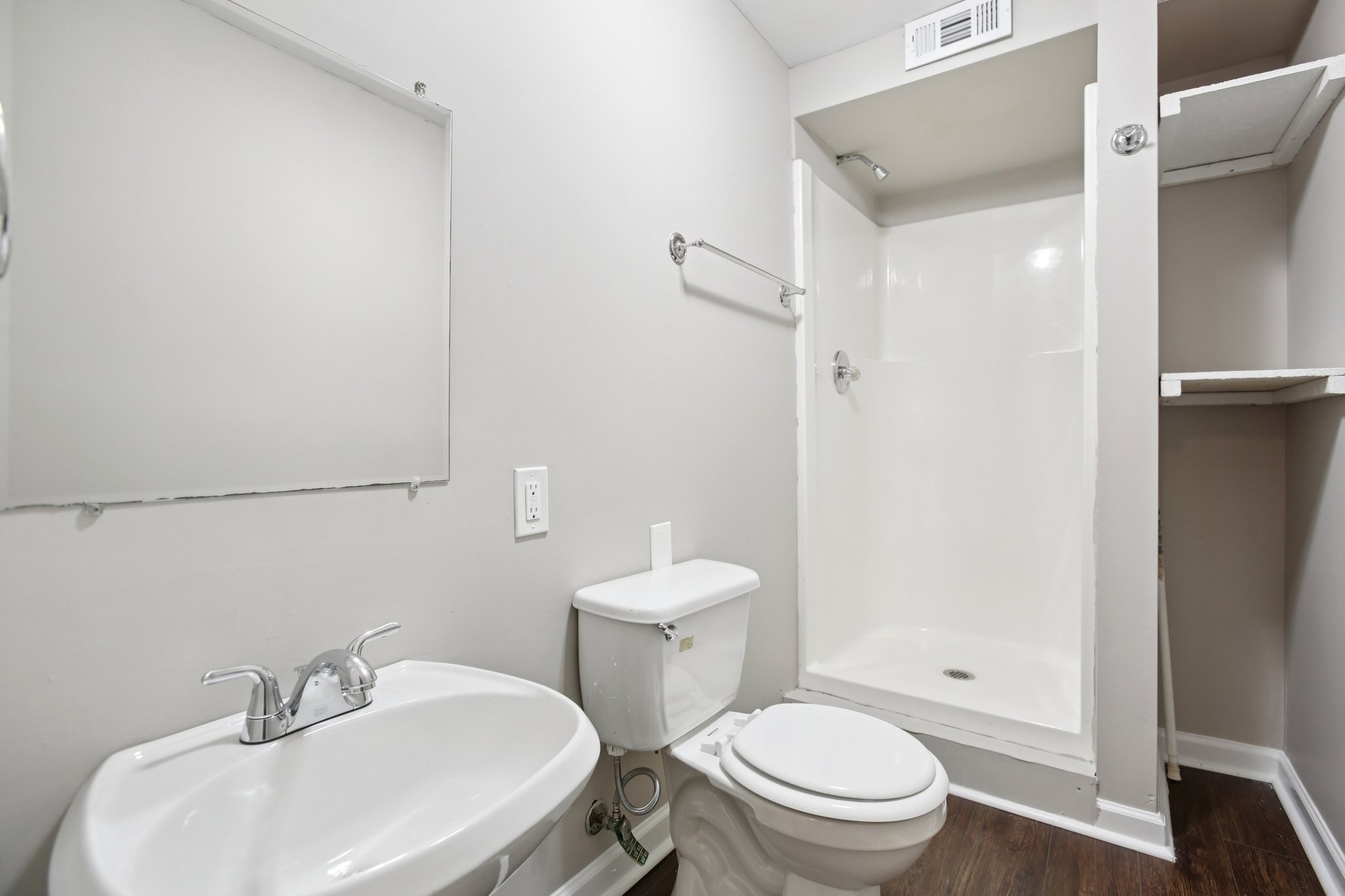 2105 Ferry Road Clarksville, TN 37040 - Photo 25 of 39 Gallery Image 25