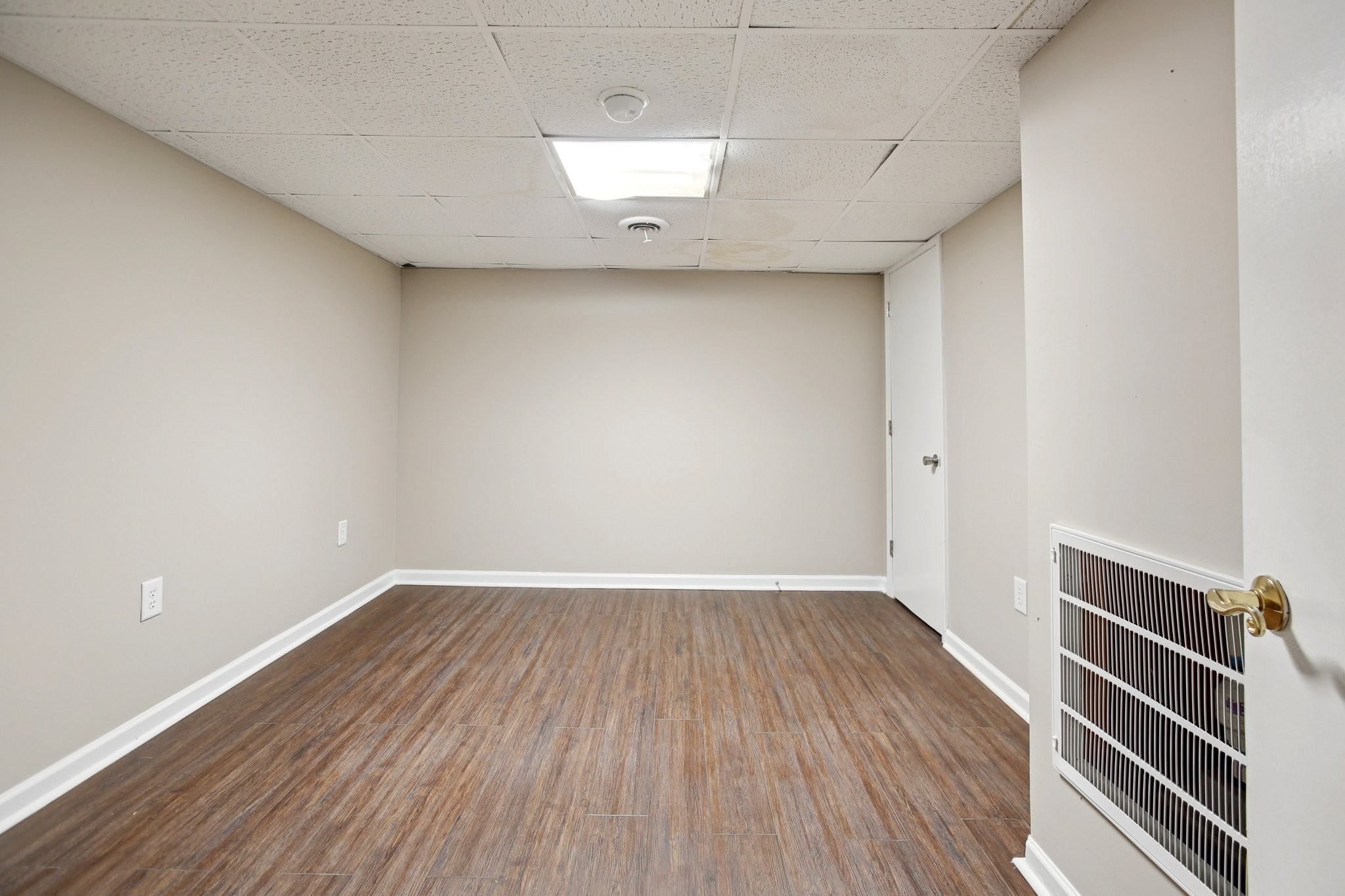 2105 Ferry Road Clarksville, TN 37040 - Photo 27 of 39 Gallery Image 27