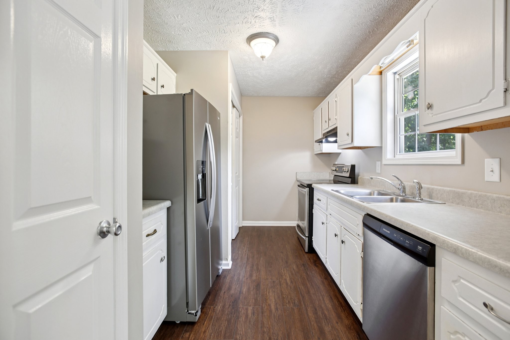2105 Ferry Road Clarksville, TN 37040 - Photo 5 of 39 Gallery Image 5