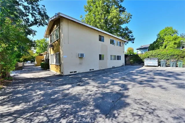 $2,890,000 | 570 North Madison Avenue, Pasadena, CA 91101