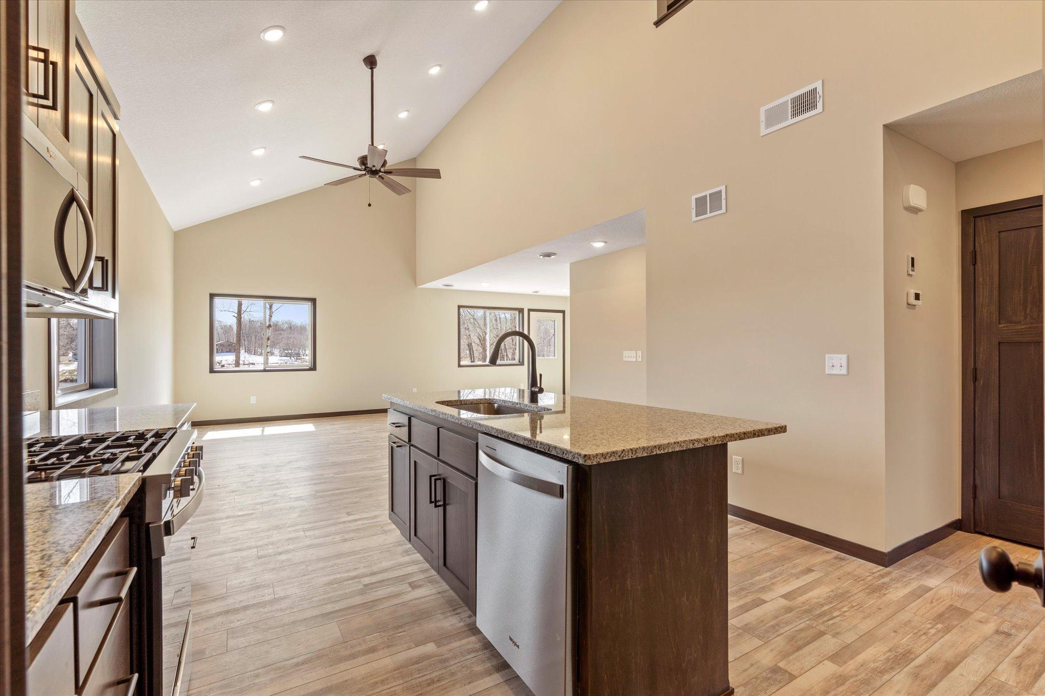 18184 Marina Way Garrison, MN 56450 - Photo 5 of 33
