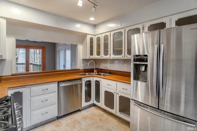 $349,900 | 1826 Arrowhead Drive, West Lafayette, IN 47906