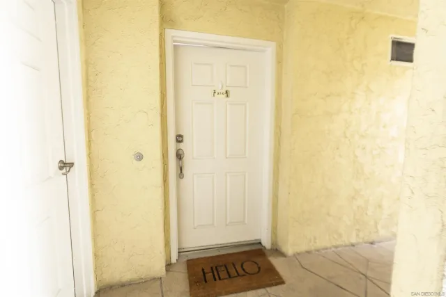 $560,000 | 5055 Collwood Boulevard, Unit 210, San Diego, CA 92115