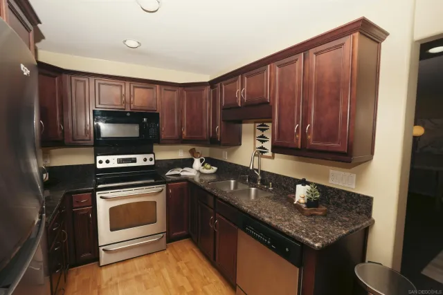 $560,000 | 5055 Collwood Boulevard, Unit 210, San Diego, CA 92115