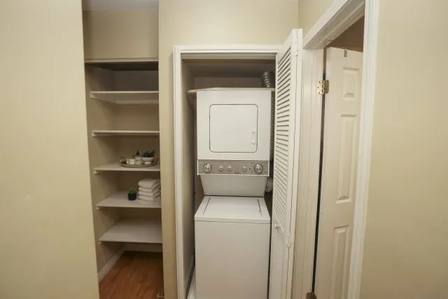 $560,000 | 5055 Collwood Boulevard, Unit 210, San Diego, CA 92115