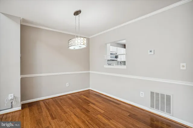 $2,900 | 13508 Coates Lane, Herndon, VA 20171