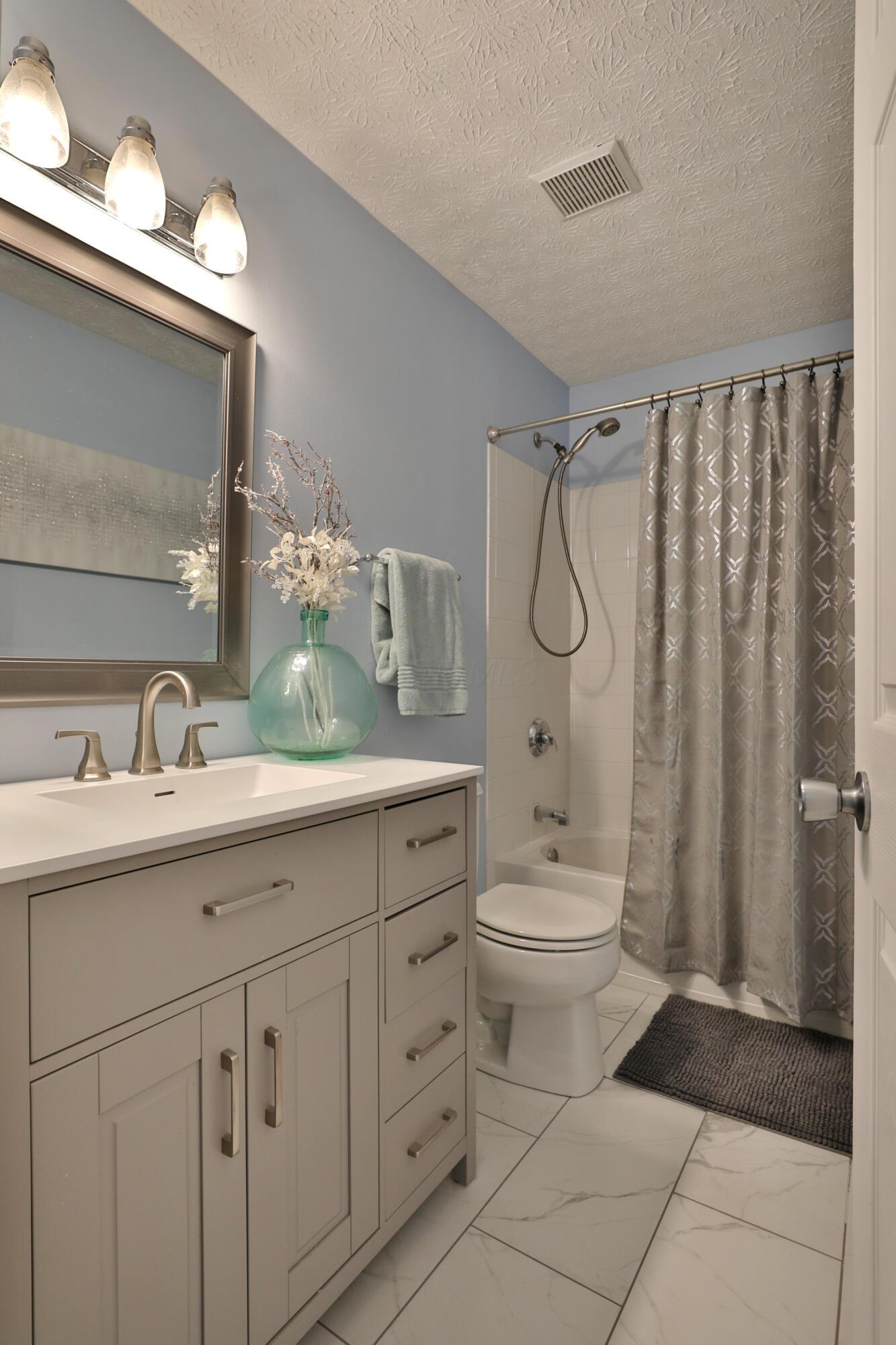 354 Holly Grove Road Lewis Center, OH 43035 - Photo 23 of 36 354-HollyGrove-26
