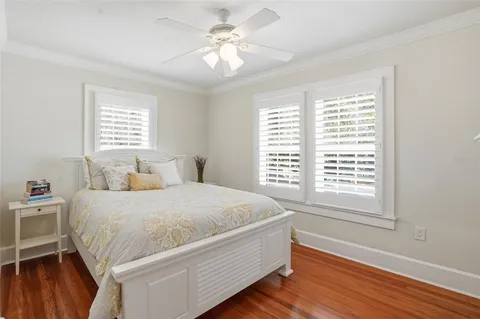 $995,000 | 126 22nd Avenue Northeast, St. Petersburg, FL 33704