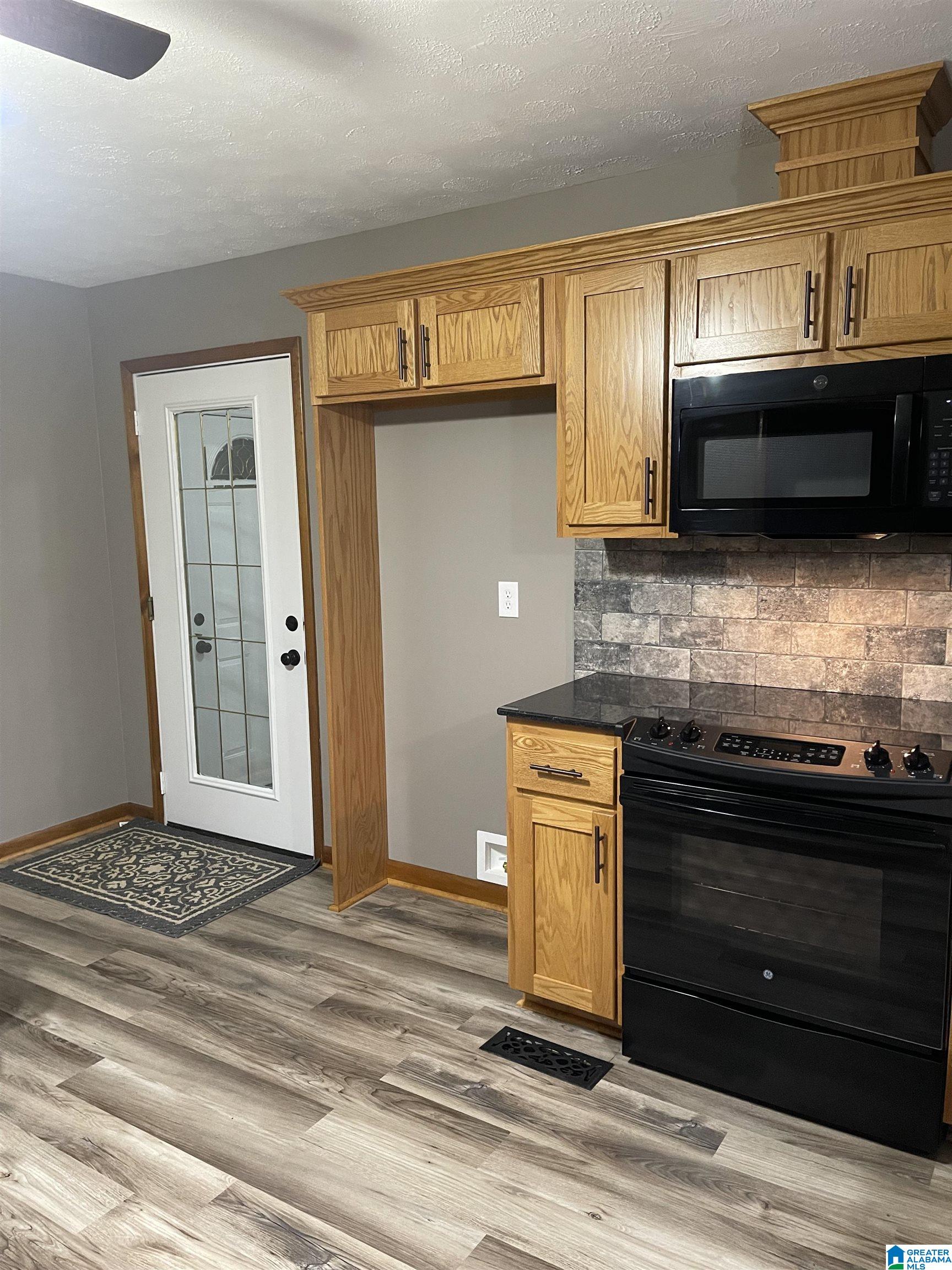 380 Chapel Road Warrior, AL 35180 - Photo 9 of 29