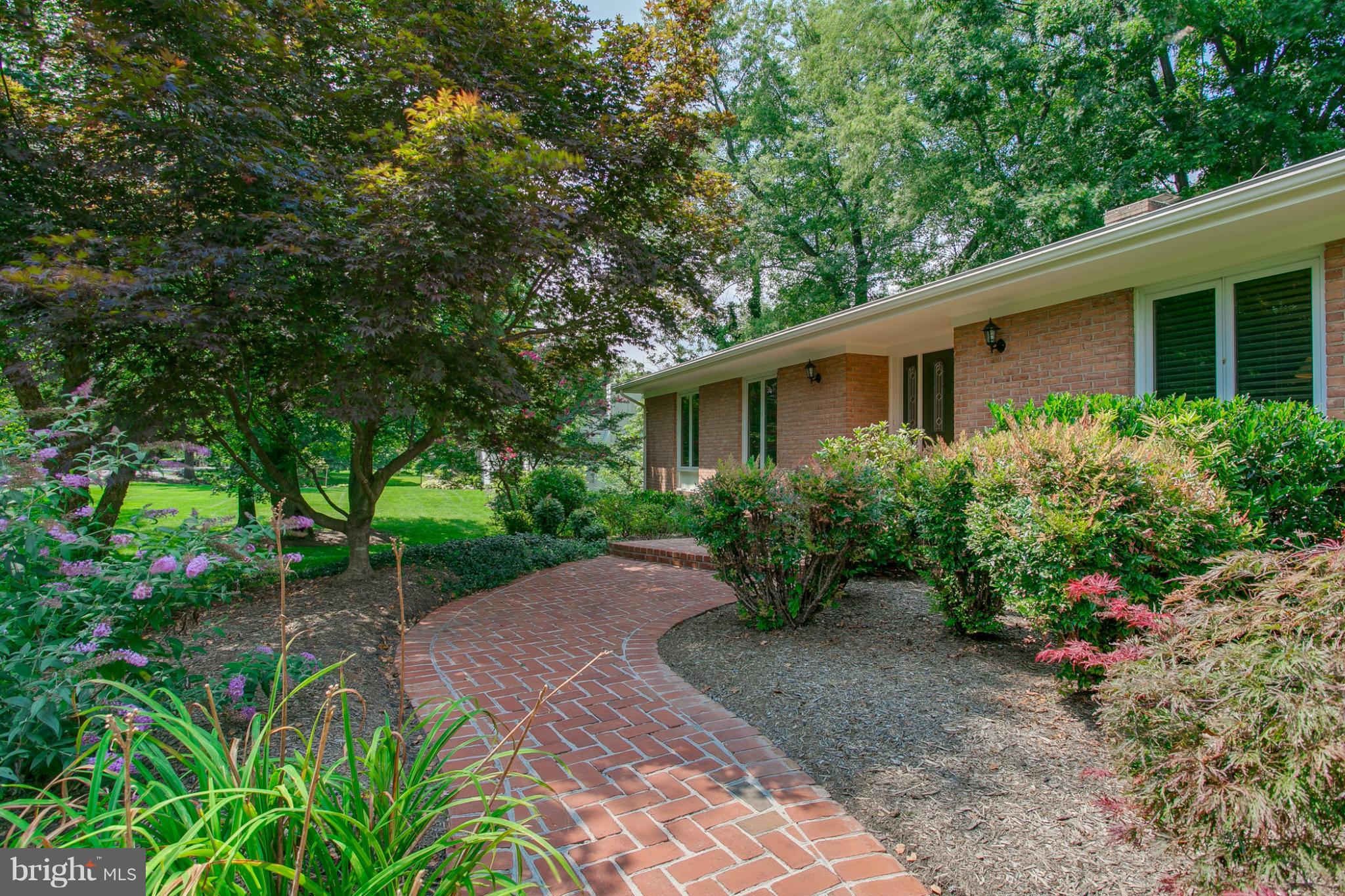 9106 Dunloggin Road Ellicott City, MD 21042 - Photo 3 of 26 Exterior (Front)