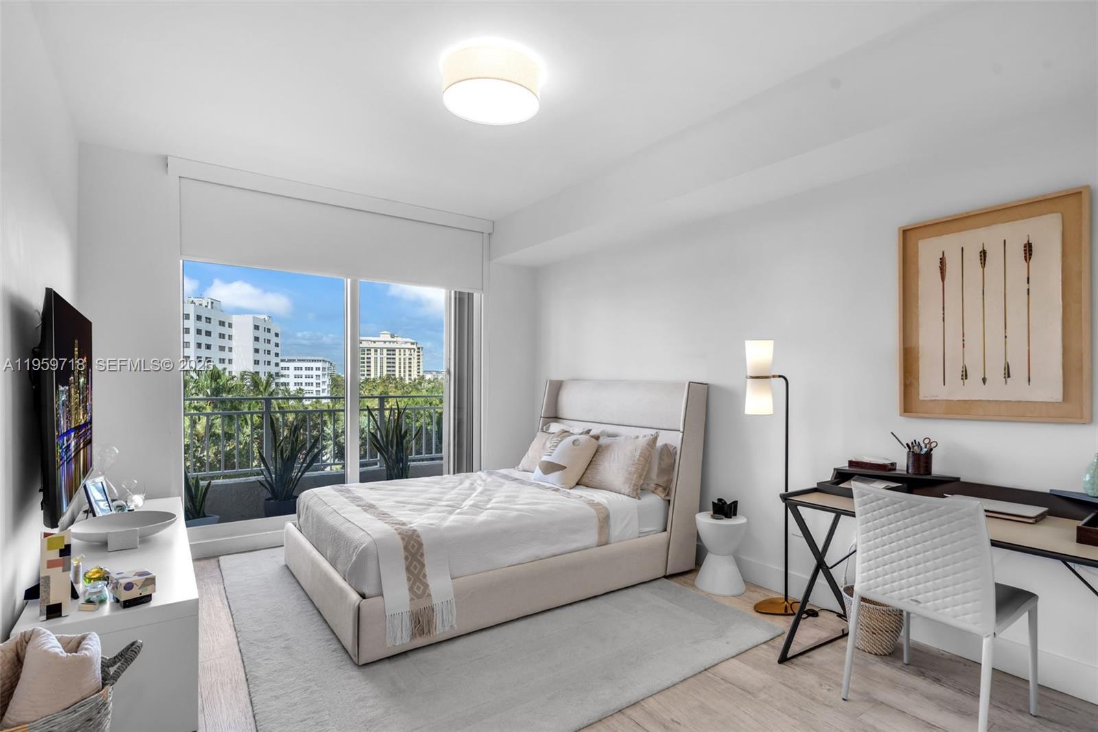 791 Crandon Boulevard, Unit 501 Key Biscayne, FL 33149 - Photo 17 of 42 Guest Bedroom #2