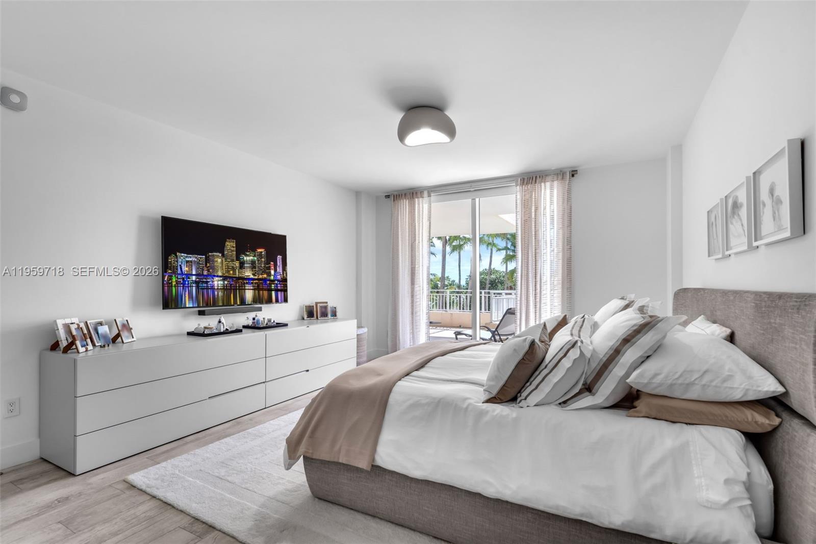 791 Crandon Boulevard, Unit 501 Key Biscayne, FL 33149 - Photo 23 of 42