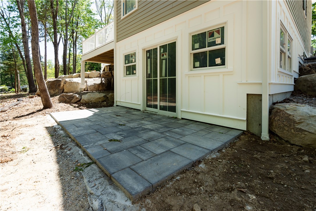 520 Greenbush Road Warwick, RI 02818 - Photo 9 of 16