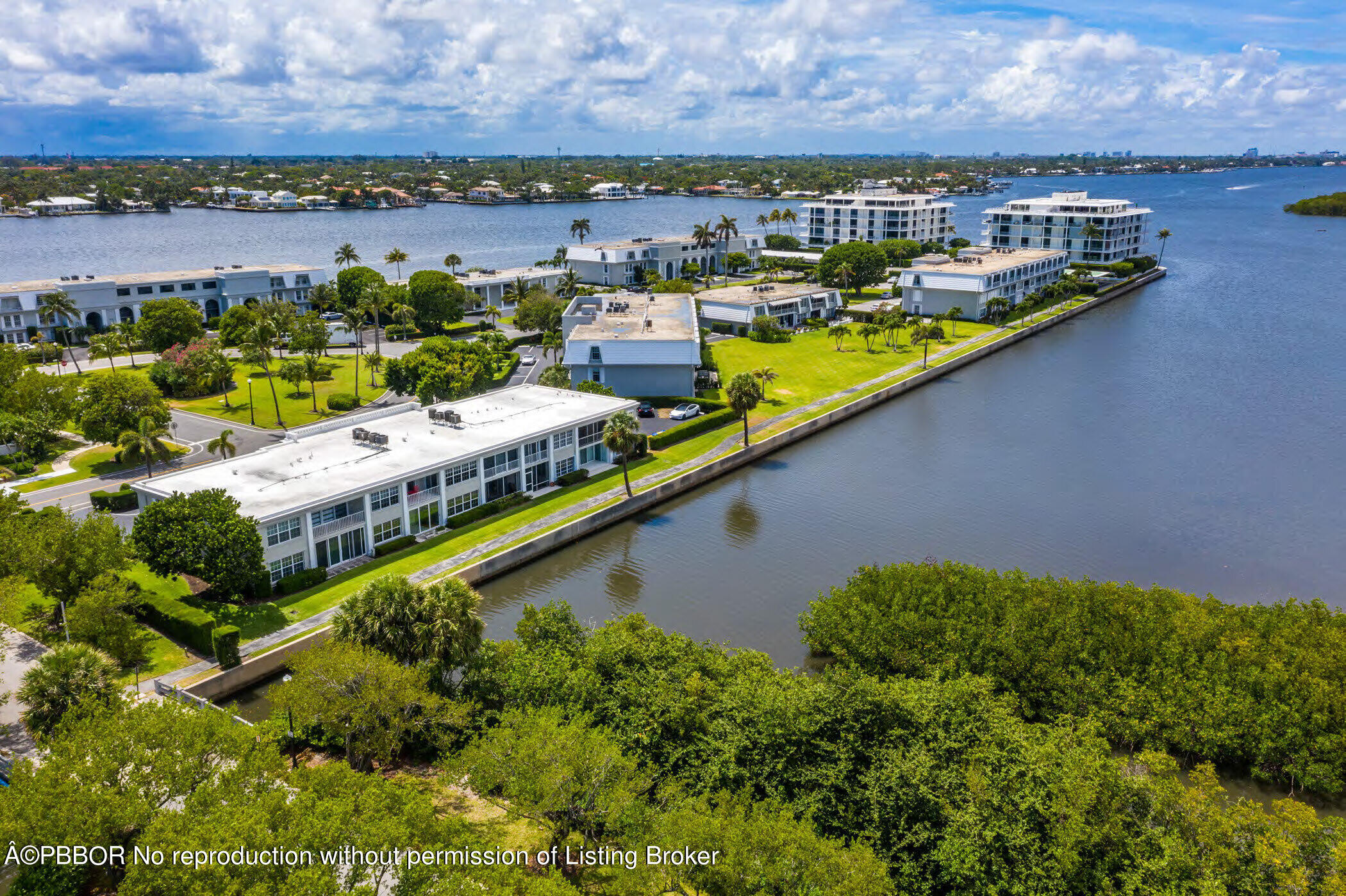 2195 Ibis Isle Road, Unit 7 Palm Beach, FL 33480 - Photo 33 of 34 a view of a city and lake