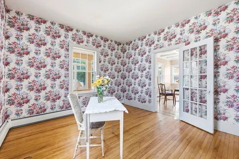 $689,900 | 17 Munroe Street, Lynnfield, MA 01940