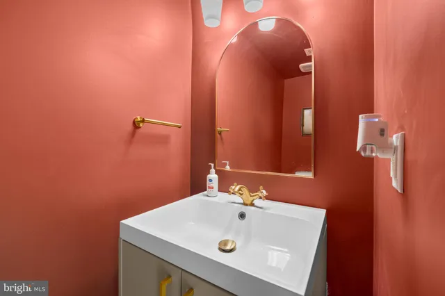 $440,000 | 108 West Main Street, Remington, VA 22734