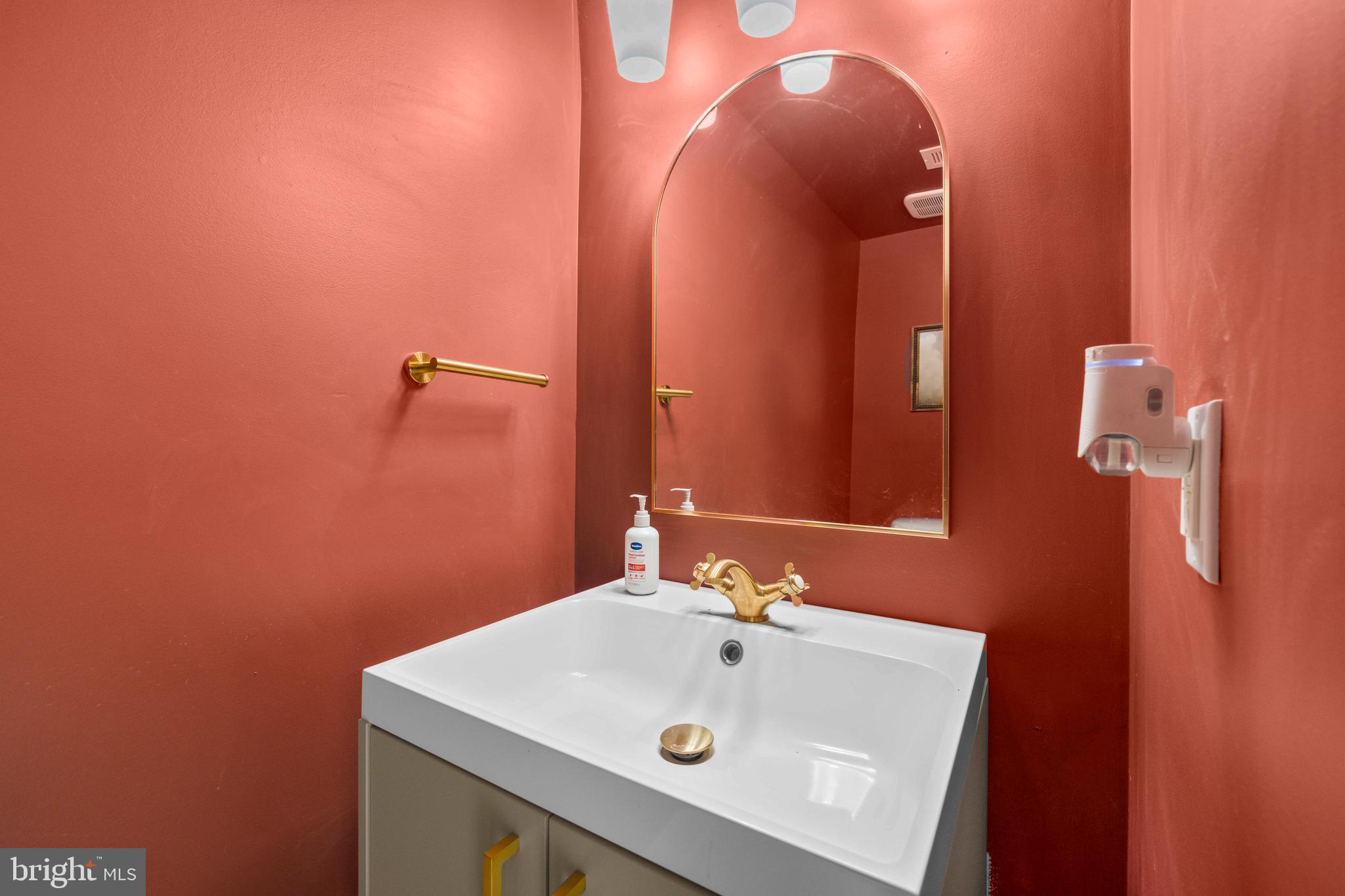 108 West Main Street Remington, VA 22734 - Photo 13 of 40