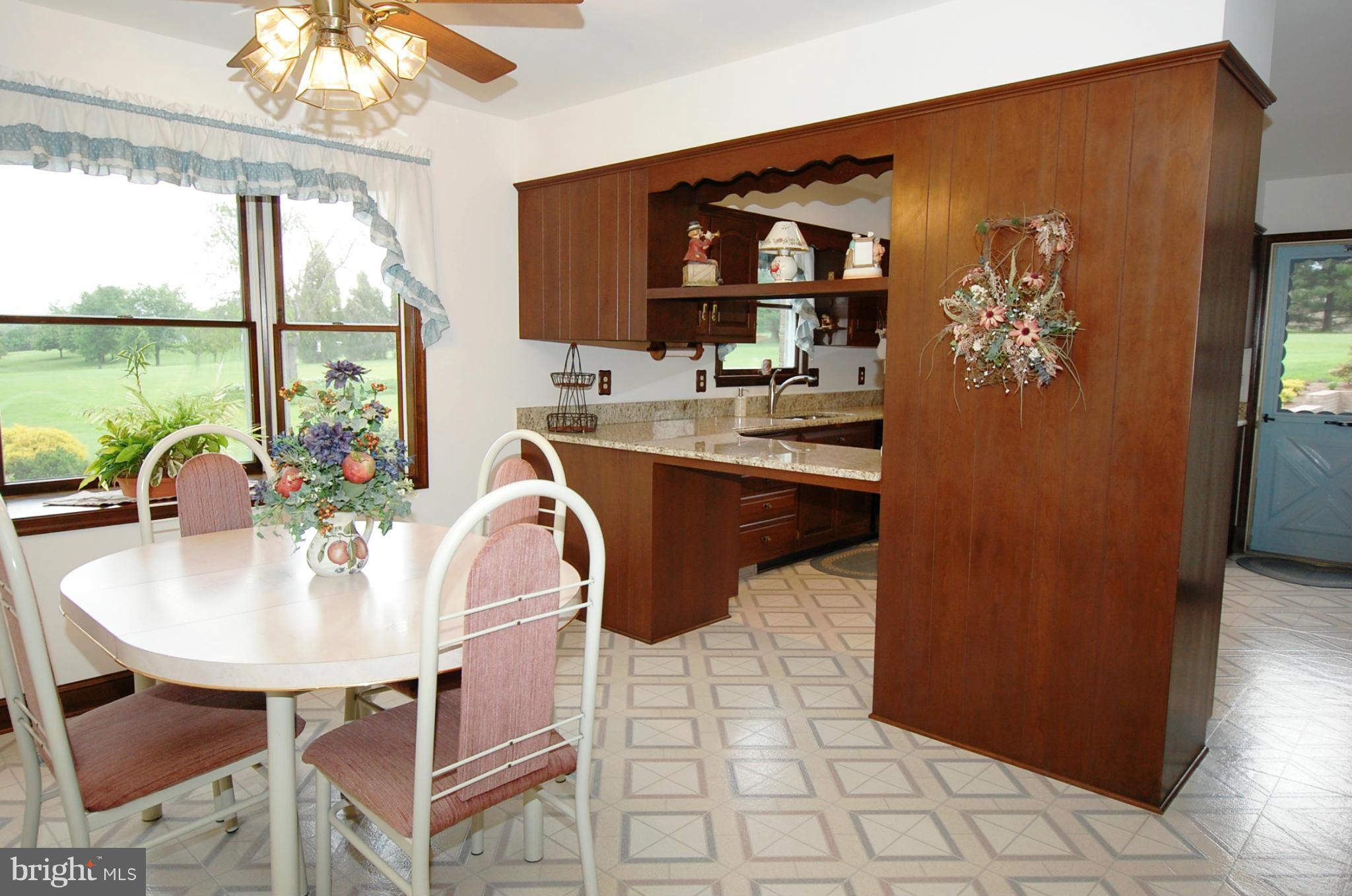 3782 Boteler Road Mount Airy, MD 21771 - Photo 8 of 30 Kitchen Table Space