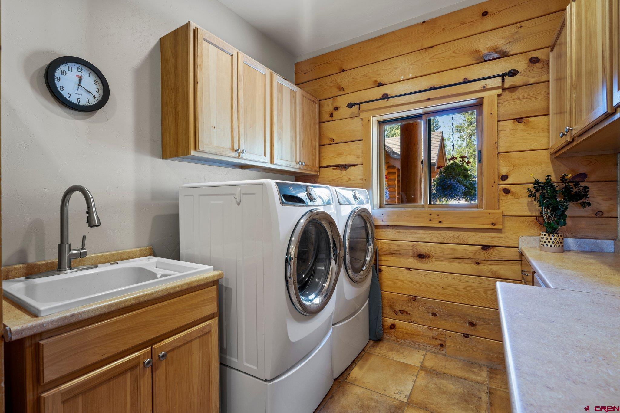 50 West Durango Ridge Road Durango, CO 81301 - Photo 31 of 45 a utility room with dryer and washer