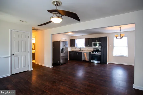 $275,000 | 43 Fairmount Avenue, Sicklerville, NJ 08081