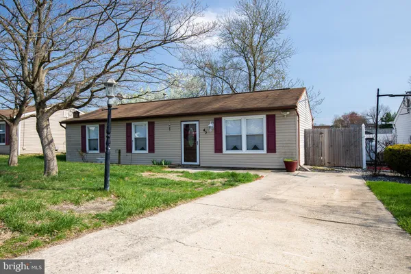 $275,000 | 43 Fairmount Avenue, Sicklerville, NJ 08081