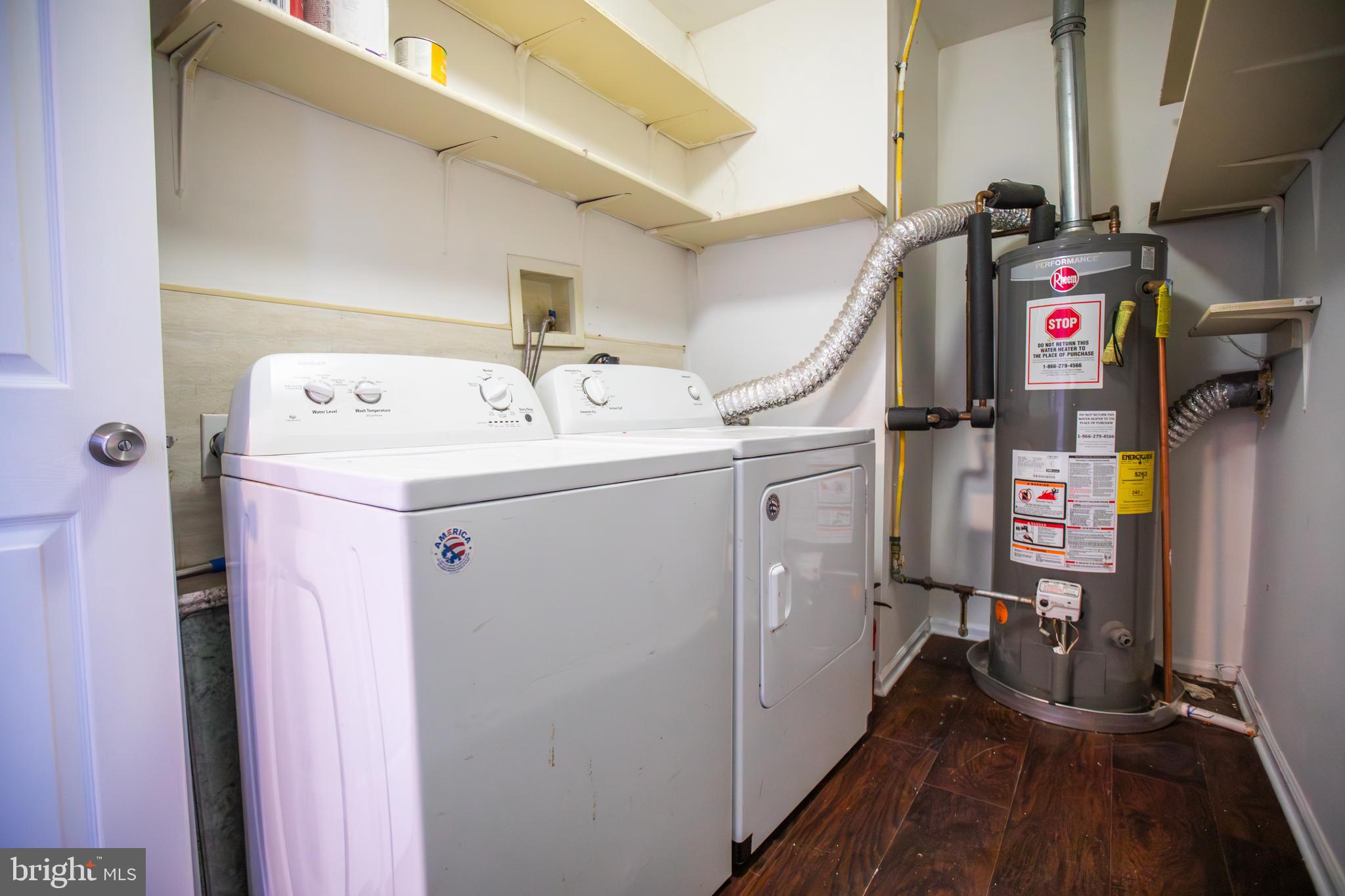 43 Fairmount Avenue Sicklerville, NJ 08081 - Photo 21 of 24 a utility room with dryer and washer