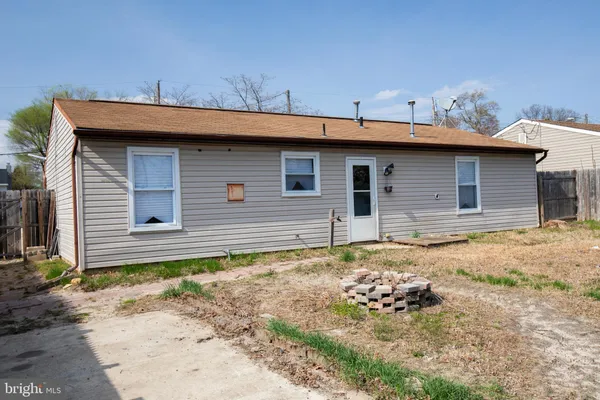$275,000 | 43 Fairmount Avenue, Sicklerville, NJ 08081