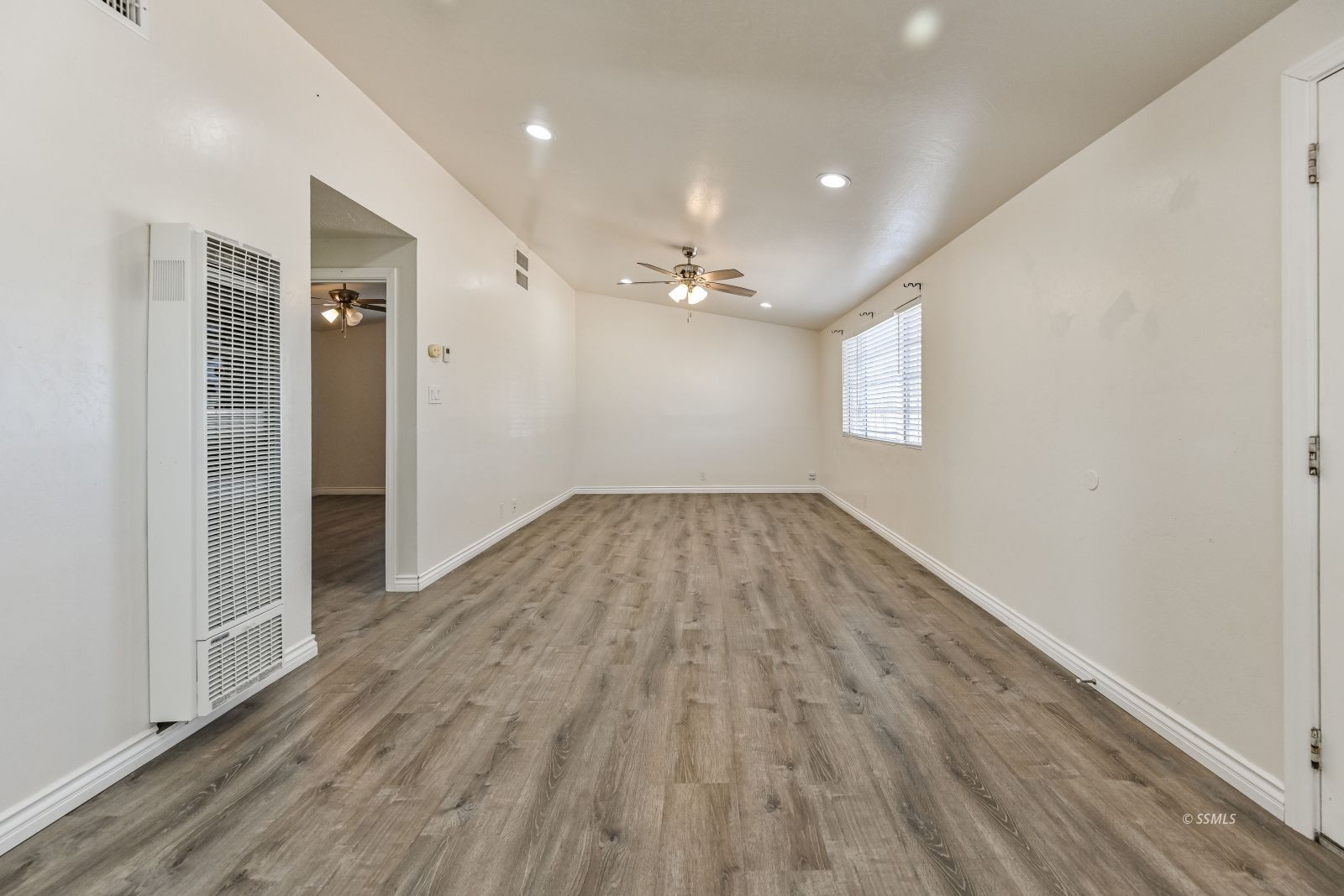 305 North Florence Street Ridgecrest, CA 93555 - Photo 11 of 30