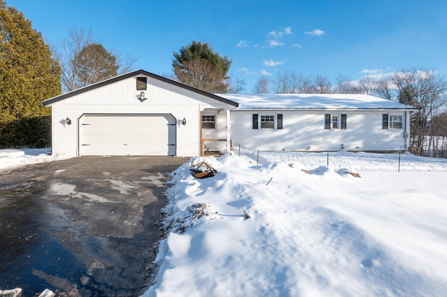286 Ferry Road Lewiston, ME 04240 - Photo 2 of 42 286 Ferry Rd Lewiston ME 04240-large-042