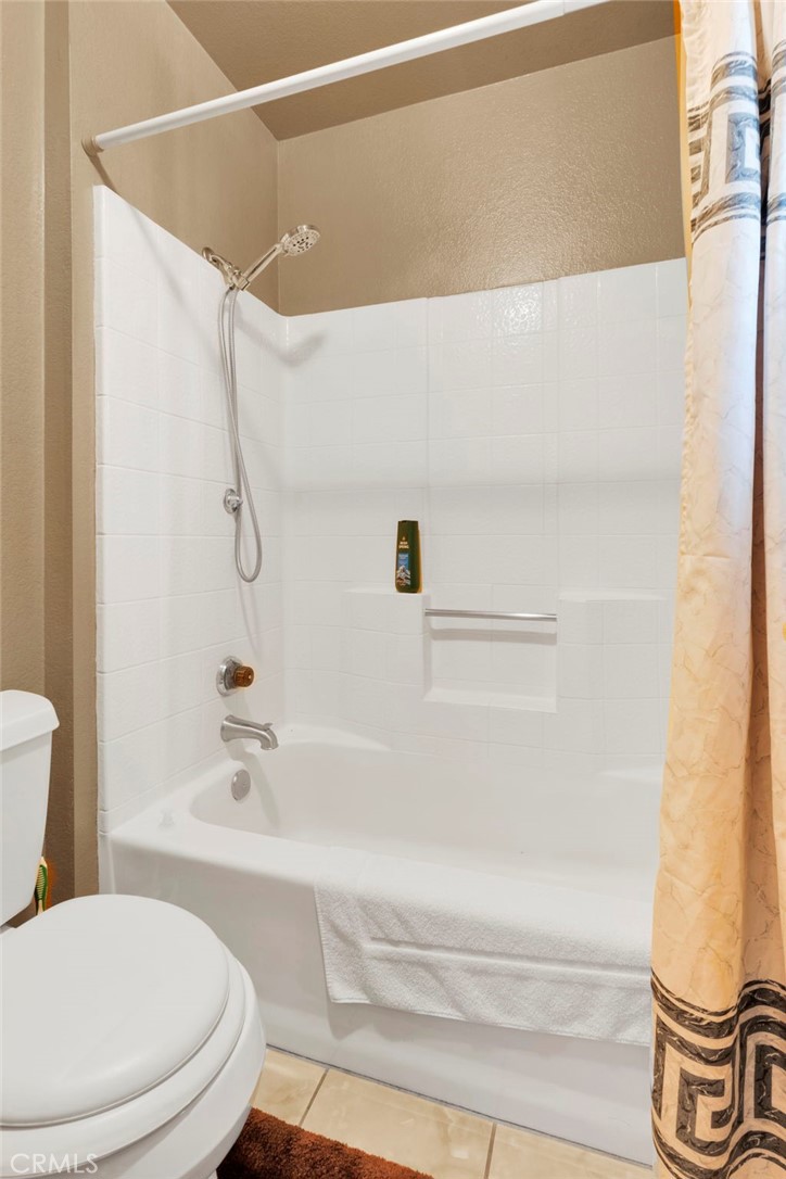 19031 Shoshonee Road Apple Valley, CA 92307 - Photo 28 of 43