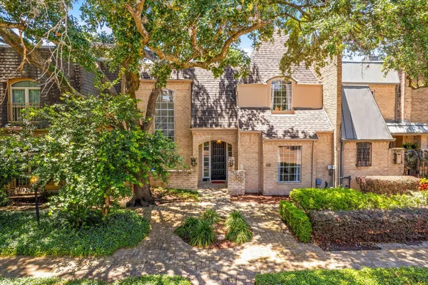 $420,000 | 48 Bayou Pointe Drive, Houston, TX 77063