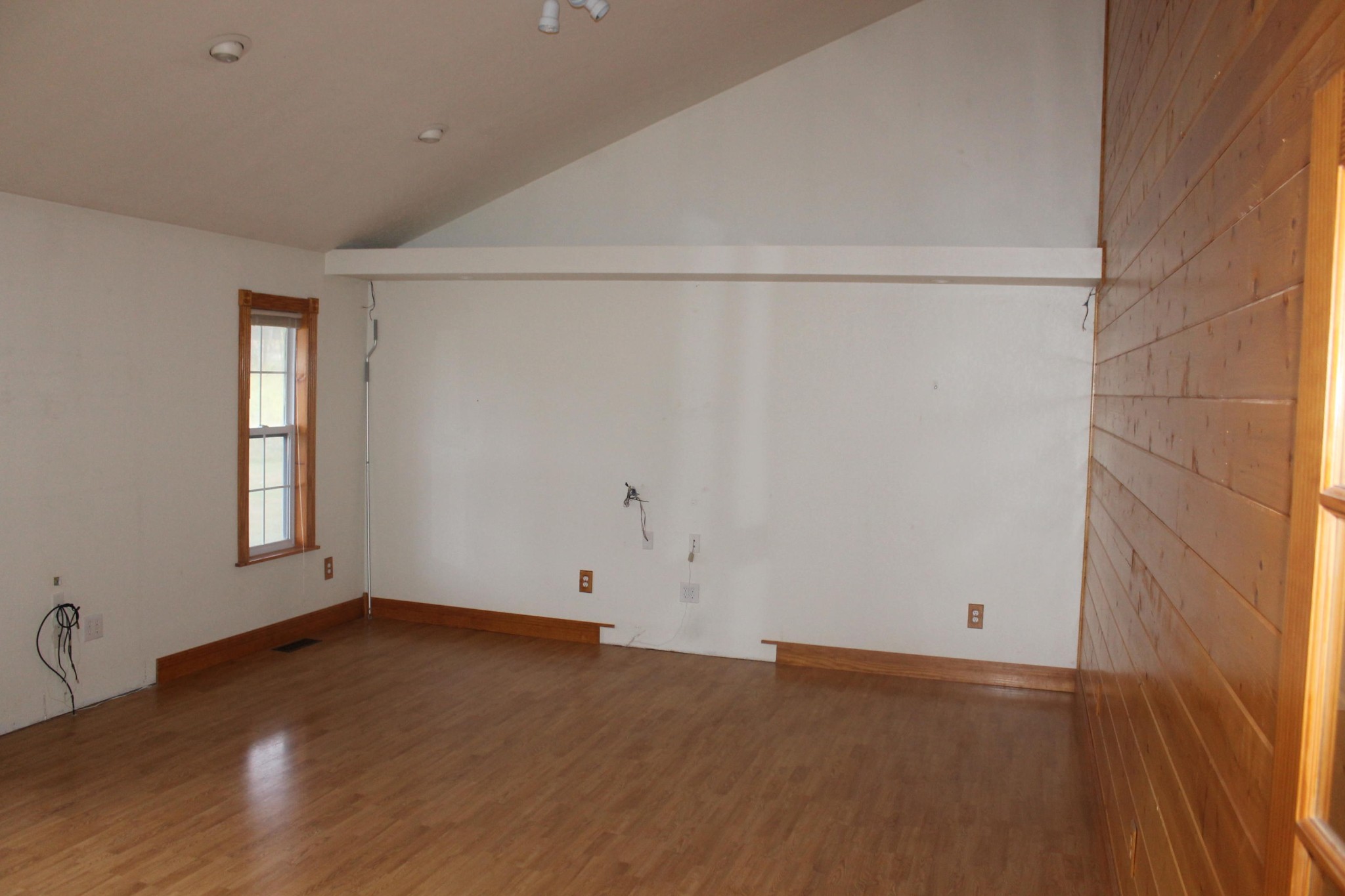 1358 Clay Hill Road Winfield, TN 37892 - Photo 5 of 28 Gallery Image 5