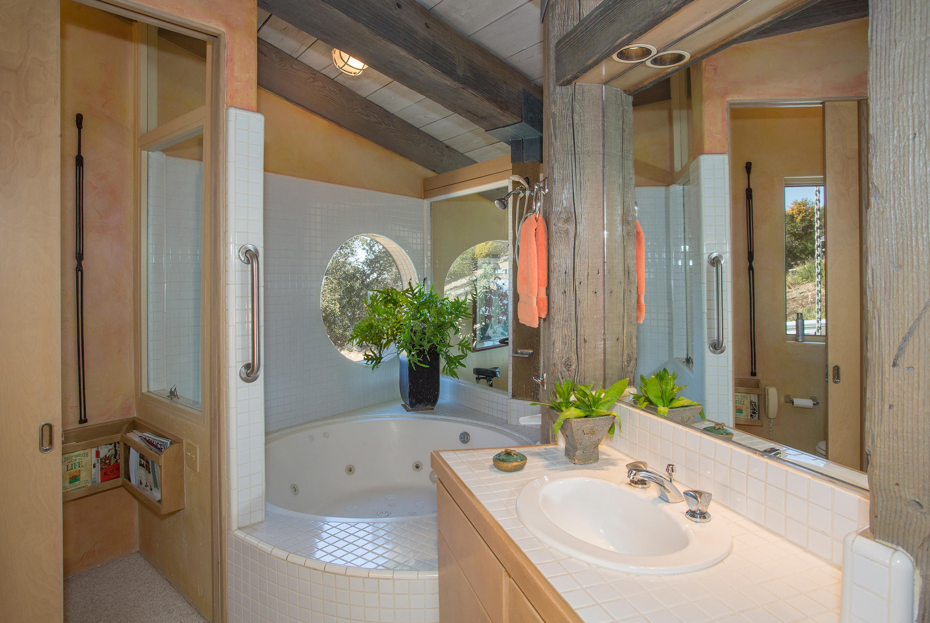 2101 Refugio Road Goleta, CA 93117 - Photo 11 of 20 2446h-3665721374-O
