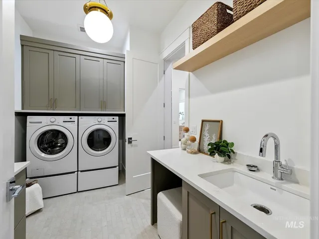 $2,325,000 | 3470 North Harvest Moon Way, Eagle, ID 83616