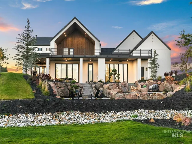 $2,325,000 | 3470 North Harvest Moon Way, Eagle, ID 83616