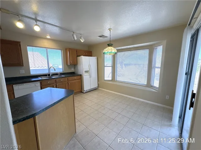 $1,795 | 144 Lemongold Street, Henderson, NV 89012