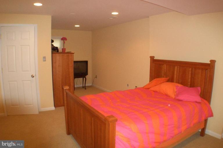 14221 Stone Chase Way Centreville, VA 20121 - Photo 13 of 17 Bedroom #5