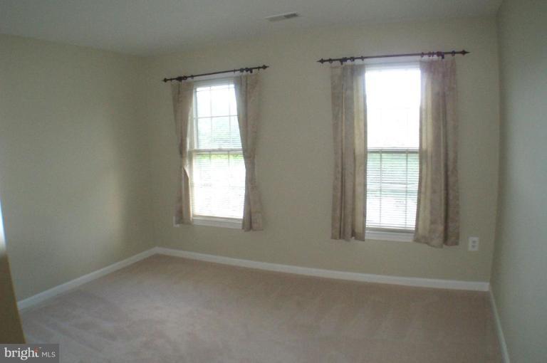 14221 Stone Chase Way Centreville, VA 20121 - Photo 17 of 17 Bedroom #2
