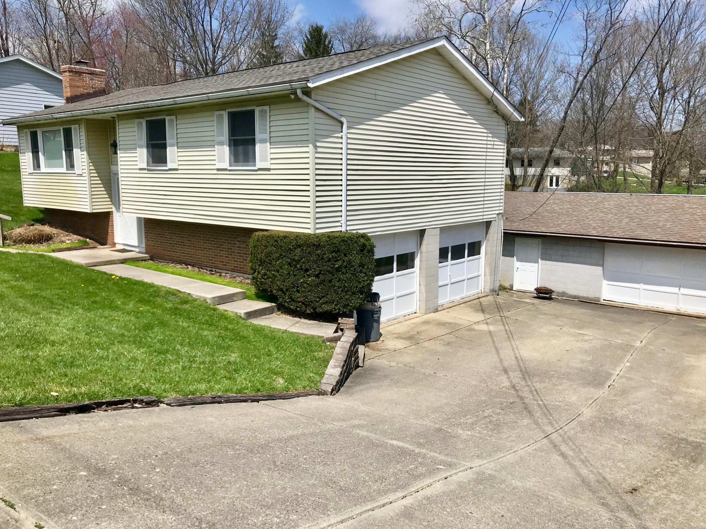 65 Delmar Stroll Road Southeast Newark, OH 43056 - Photo 4 of 22
