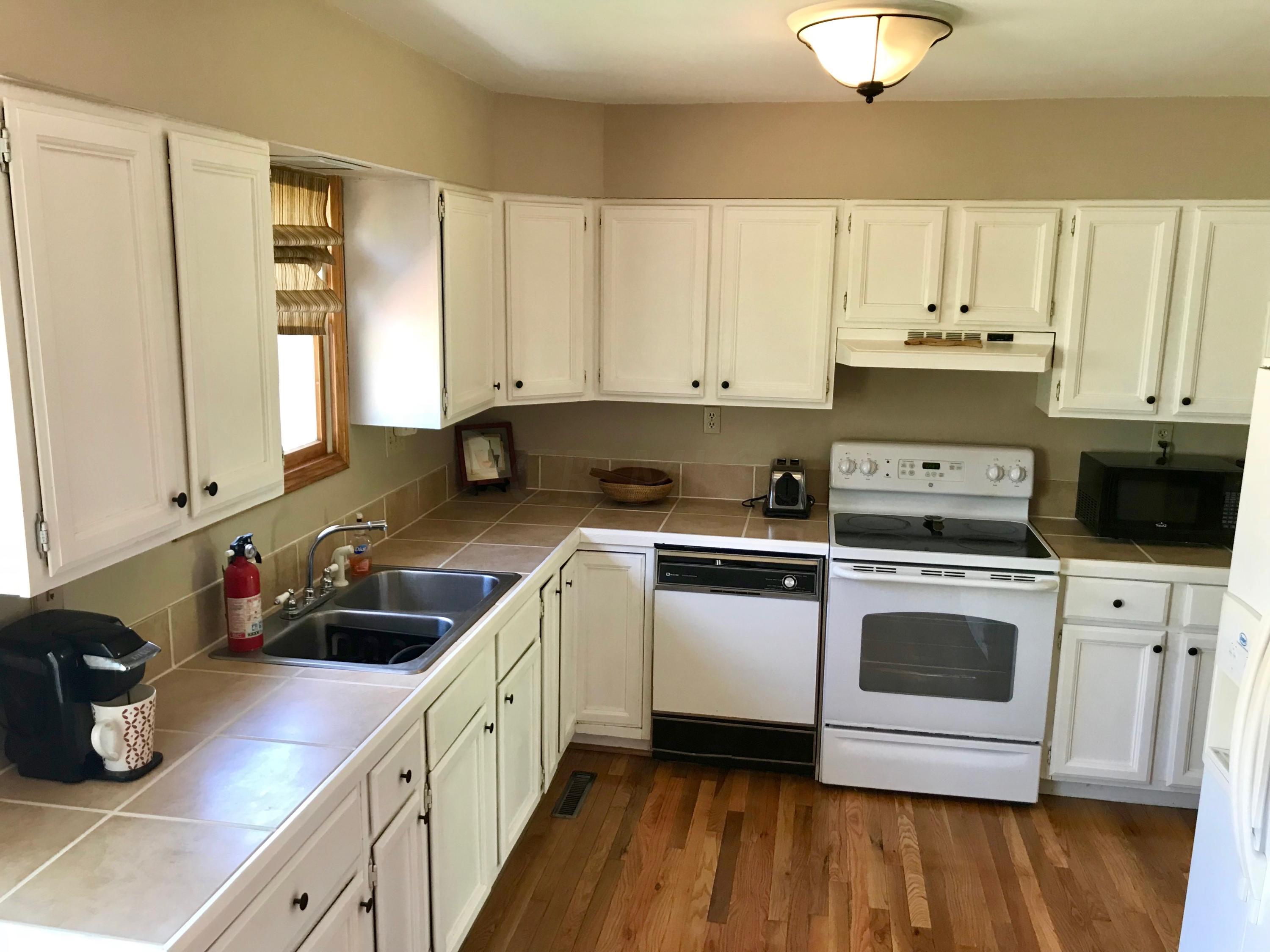 65 Delmar Stroll Road Southeast Newark, OH 43056 - Photo 10 of 22