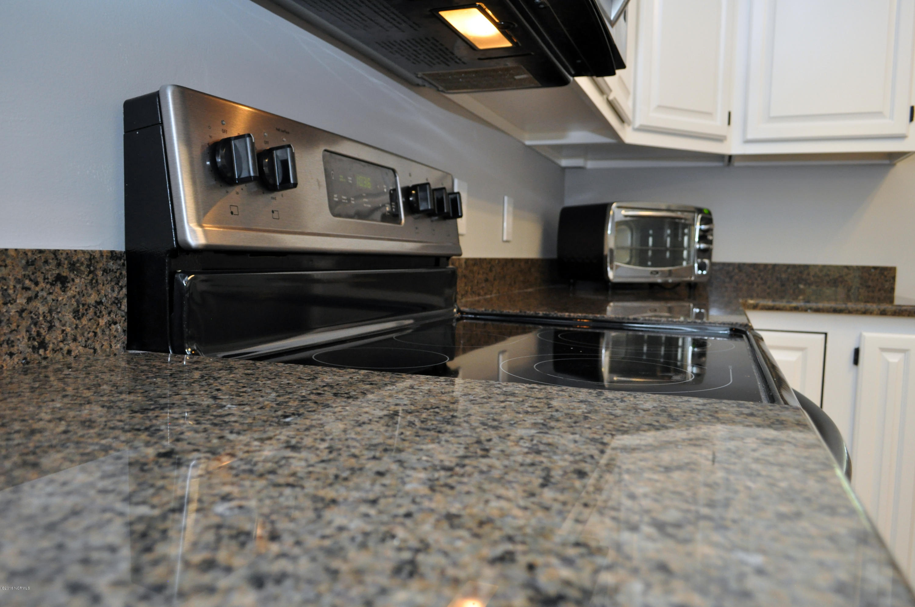 300 Wiregrass Road Wilmington, NC 28405 - Photo 11 of 43 Wiregrass 26