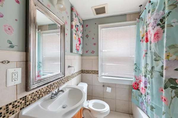 $145,000 | 8983 Beverly Court, Detroit, MI 48204