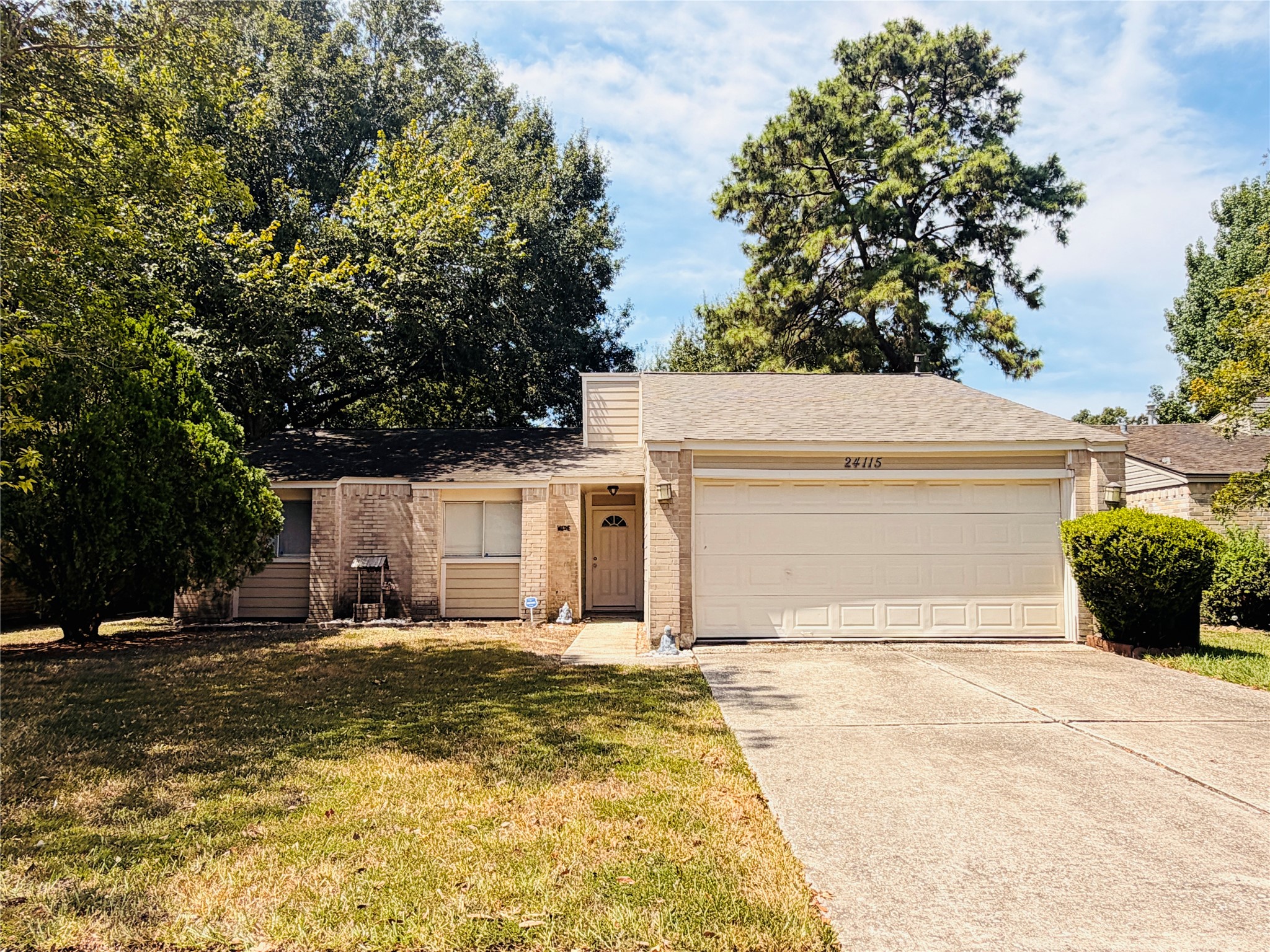 24115 Spring Gum Drive Spring, TX 77373 - Photo 1 of 25 Gallery Image 1